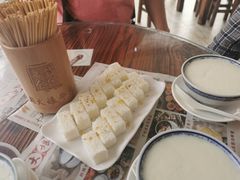 -周大娘牛乳(旧寨古村总店)