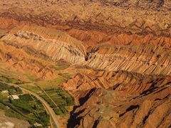 -天山神秘大峡谷
