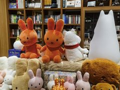 -百新书局(尚悦湾店)