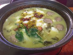 -周鱼小馆石锅酸菜鱼(活力汇店)