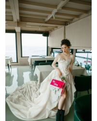 点击看大图 -拉瑞娜LaReine婚纱礼服高级定制