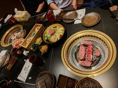 -山川小町·极番烧肉(新地假日广场店)