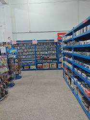 -逝水玩具折扣店