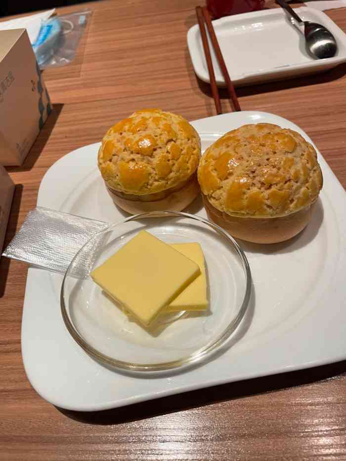 曼玉餐厅(万象城店)-"[薄荷]环境:和朋友聚会选择在商场里吃喝.