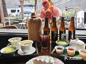 陕小仙酒馆，西安本地品牌，城墙脚下老菜场，西安旅游必