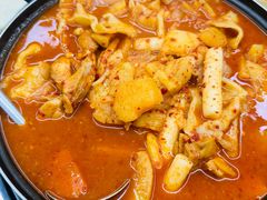 -亲昵春川鸡排(韩国美食街店)