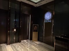 -OZONE 顶楼酒吧(香港丽思卡尔顿酒店)