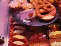 -巴黎贝甜(大宁国际商业广场店)