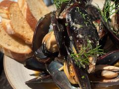 -LESCEDARS Brasserie Bistro香柏树