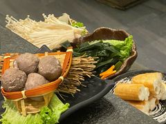 -湊湊火锅·茶憩(打浦桥日月光店)