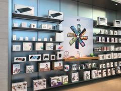 -Apple零售店(华贸购物中心店)