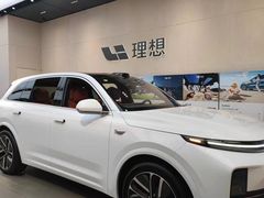 -理想汽车(世纪汇店)