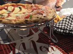 双拼披萨-Primo·丽莫意大利窑烤披萨