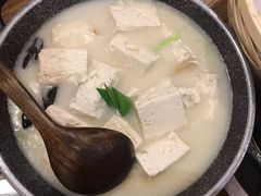 土家手掰柴火豆腐-吃饭皇帝大土家民族菜(正大广场店)