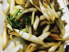 -乡府肉丁水饺(环山路店)