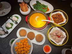 -蝴蝶里·粤菜·点心(滨江龙湖店)