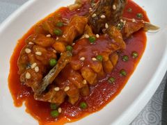 松子大黄鱼-东方明珠老上海8号餐厅