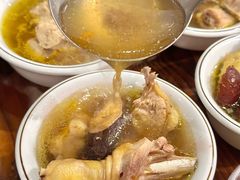 -威邵鸡煲(西华路总店)