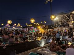 -FINNS Beach Club
