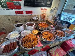 -柳州肥姨妈大骨螺蛳粉(东靖路店)