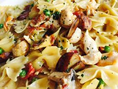 -The Cheesecake Factory(baldwin avenue)