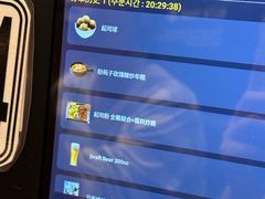 -BHC炸鸡(明洞总店)