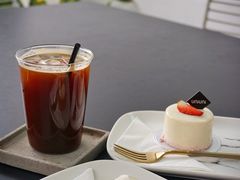 -UNI UNI(环亚凯瑟琳店)