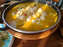 -有红鸡毛店·川菜(建设路店)