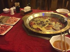 -山城年华老火锅(玉林店)