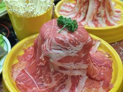 -四囍码头海鲜烧烤自助火锅(外滩南京东路悦荟广场店)