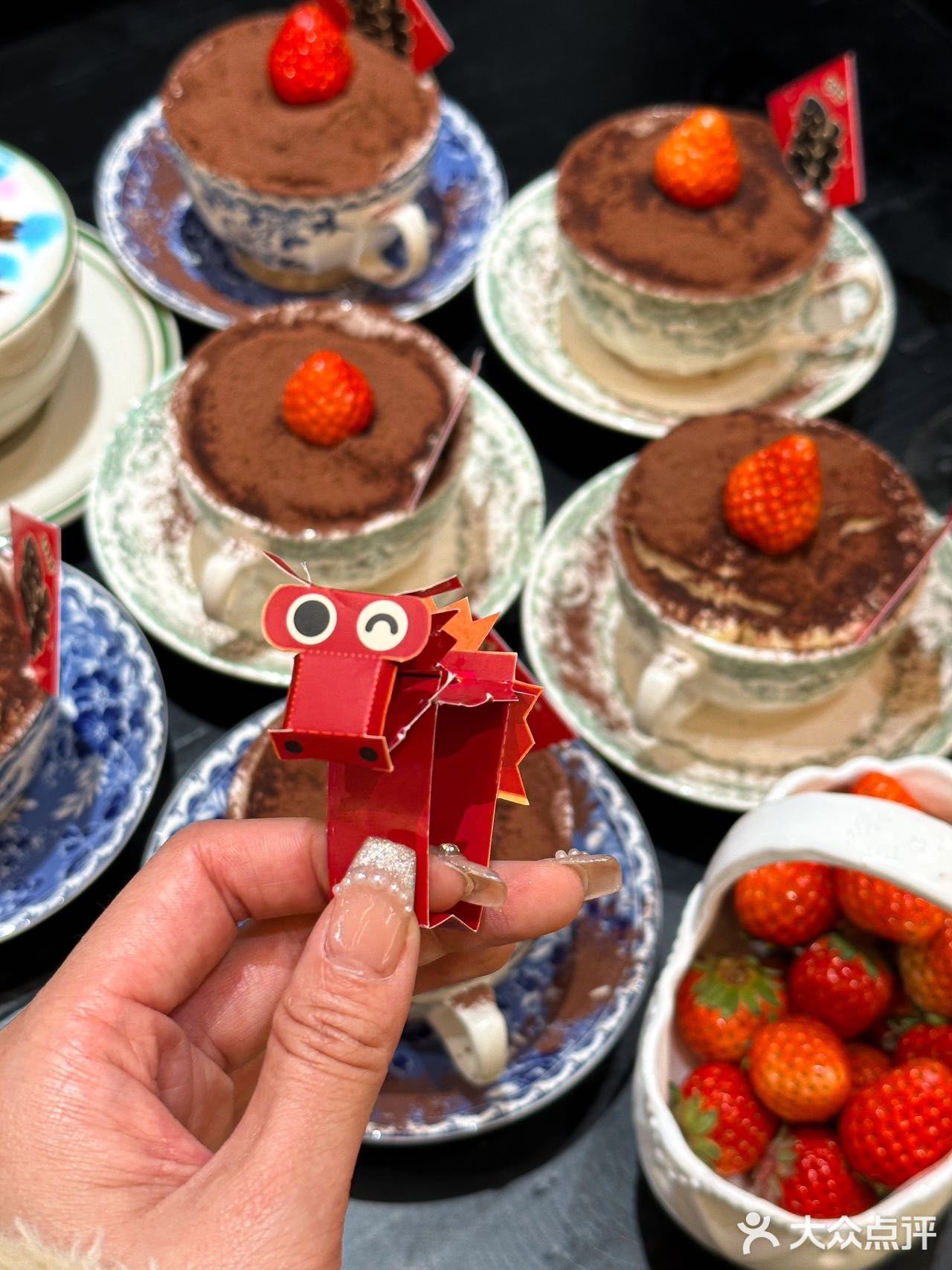 龙湖那家超火的加州餐厅 上新了！福福杯真的超好吃