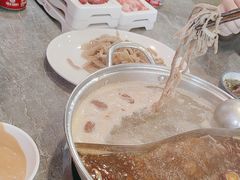 -罗二娘·鲜切牛自助火锅(罗湖东门步行街店)