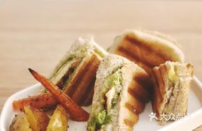Pesto Avocado Chicken Panini