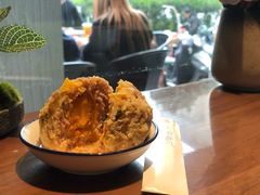 咸蛋黄狮子头-十面春风·江南面馆(崇宁路店)