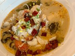 酸菜石斑鱼-玖尹-新派中式餐酒馆