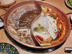 -洱火云南酸菜牛肉火锅(石景山当代商城店)