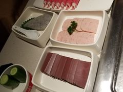 -海底捞火锅鲜切牛肉主题店(长寿路店)