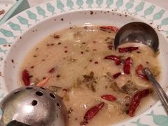 -姚姚酸菜鱼·金戈戈香港豉油鸡(喜荟城联名店)