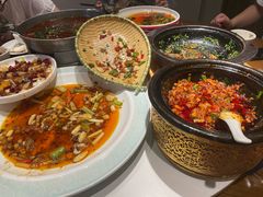 -万重锦·人文川菜馆(骡马市店)