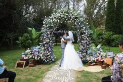 -花轿喜屋婚礼策划