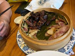 -头上红煨盐鸡·非遗院子餐厅