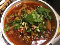 -包整·丝娃娃(一览甲秀楼风景店)