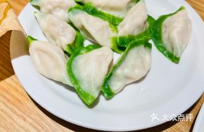 Chinese Cabbage and Black-Pig Meat Dumplings