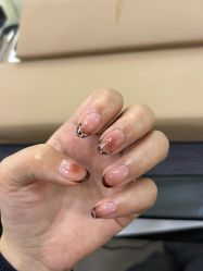 -槿里日式美甲工作室