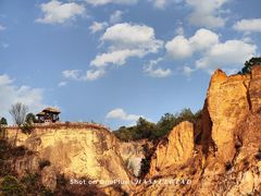 -彩色沙林风景区