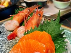 -铭牛烧肉·和牛海鲜自助(高新月牙湖店)