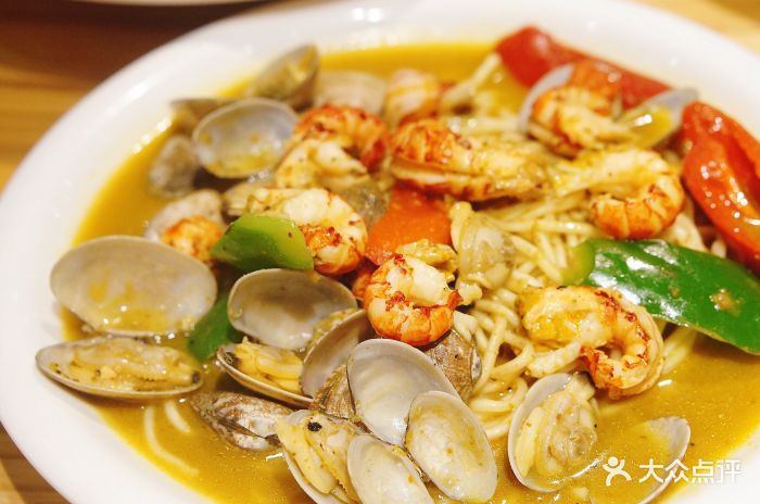 金牌海鲜面黄焖小龙虾拌面图片 - 第3张