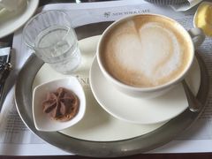 卡布基诺-纽约咖啡馆