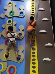 -蹦贝运动中心·蹦床·攀岩·闯关(龙岗店)