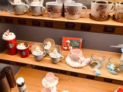 零售区-星巴克(广州南站A18检票口楼上)